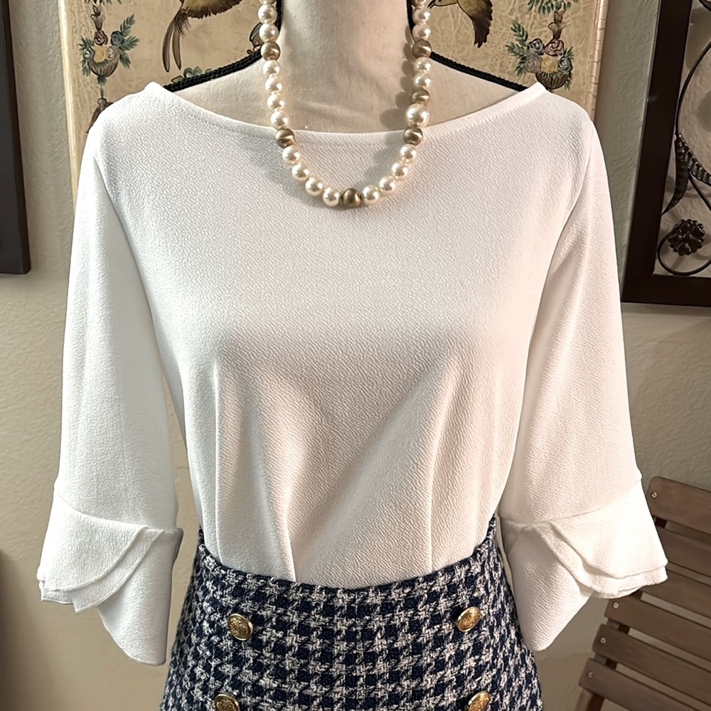 Green Envelope White Textured Blouse